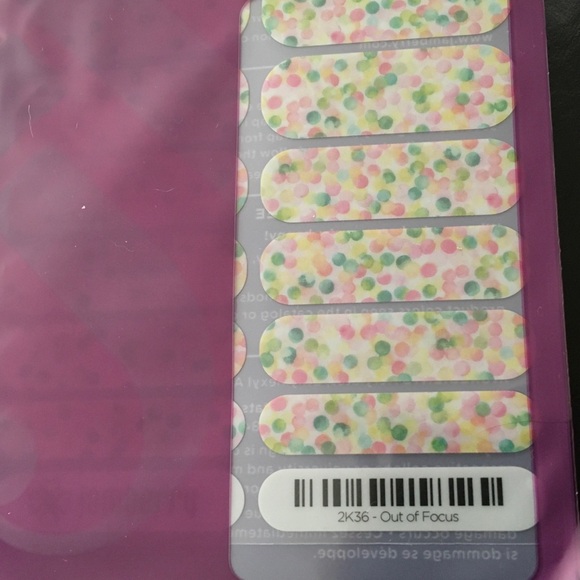 One sheet, nail wraps. FREE - Picture 2 of 3